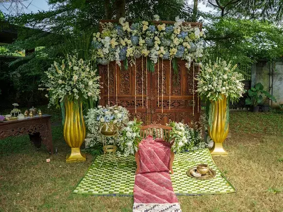 siraman procession at dalem joglo